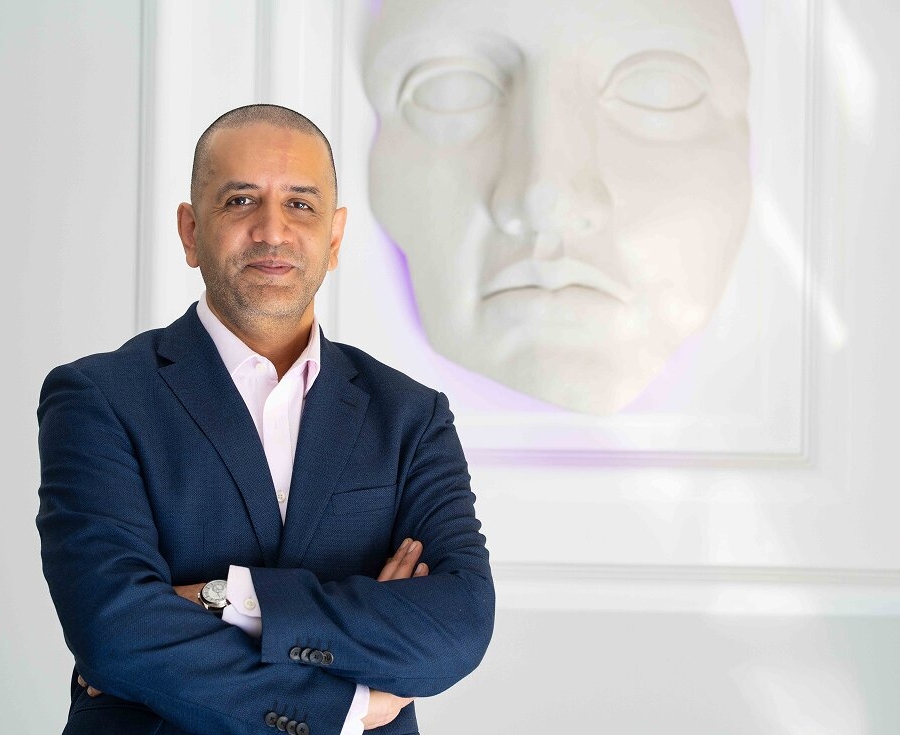 cosmetic surgeon in dubai